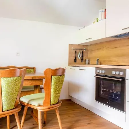 Unterwoehrlehen Apartamento *
