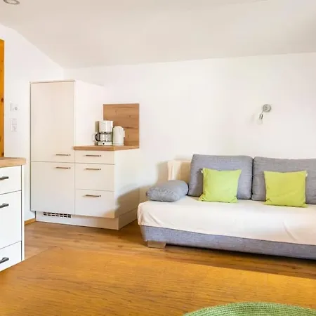 Unterwoehrlehen アパート ファイステナウ